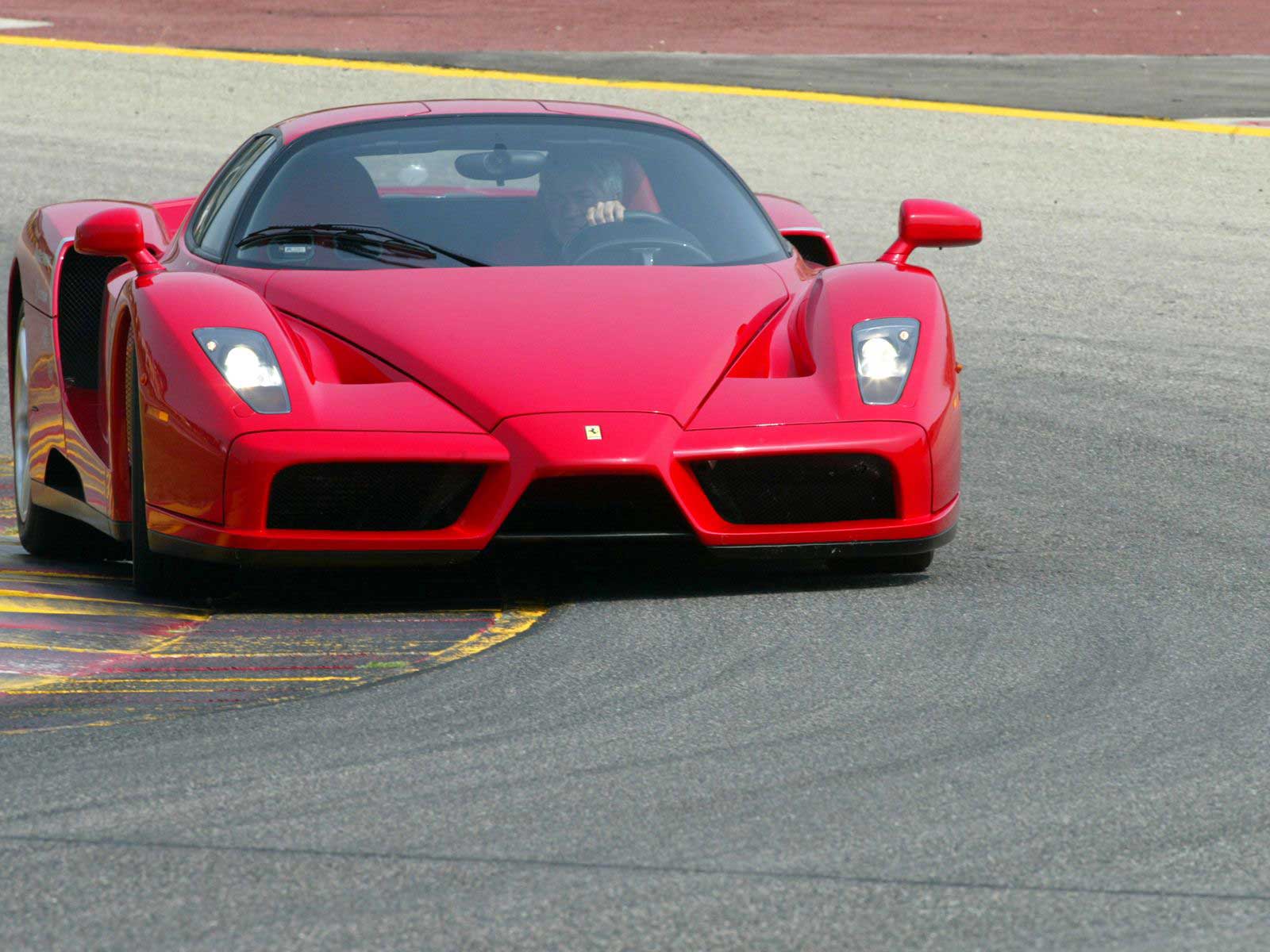 Ferrari-Enzo-043.jpg